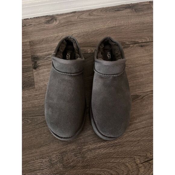 UGG Classic Slipper Women’s size 9 - Picture 2 of 6